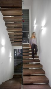 וילה רמת השרון בצורת ר