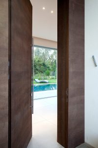 וילה רמת השרון בצורת ר